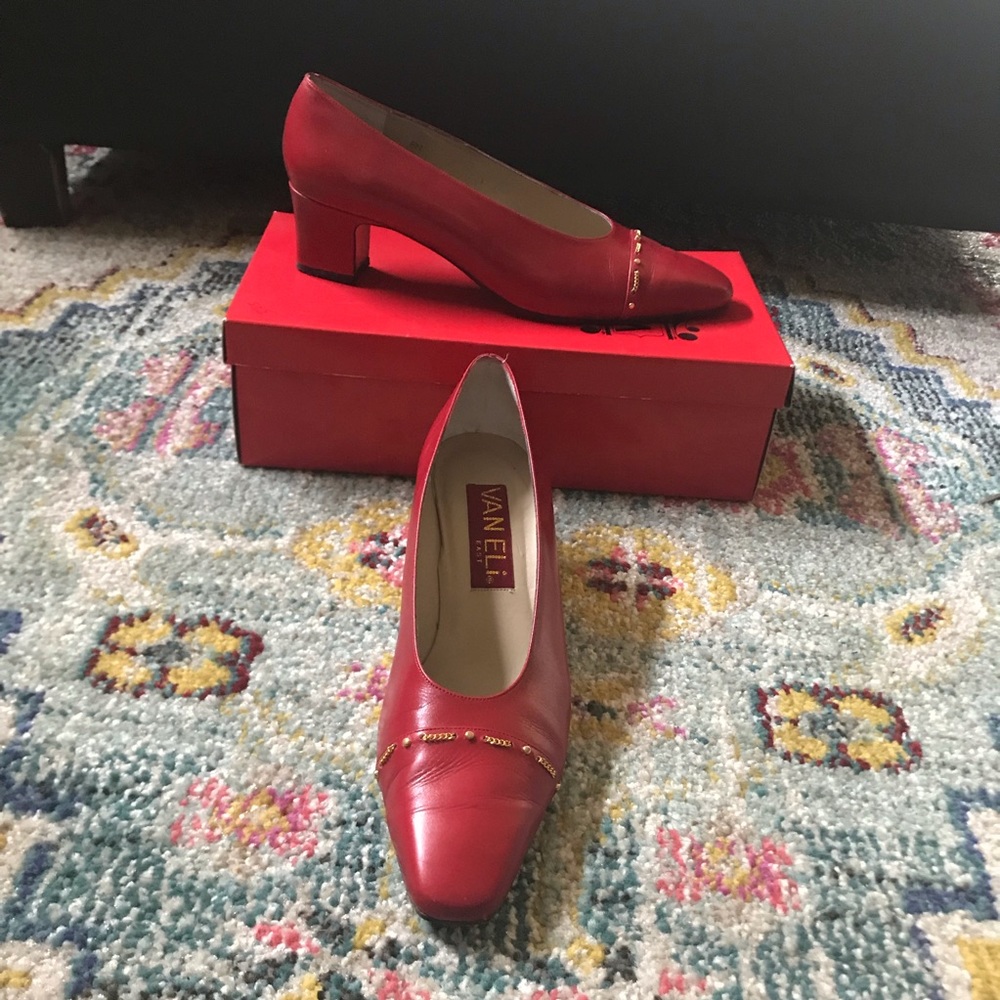 Van Eli Italian Leather Red w Gold Block Heels